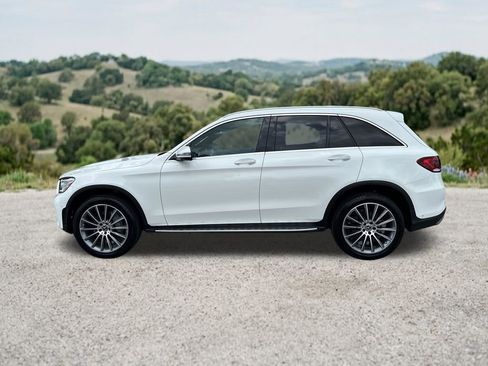 Used 2021 Mercedes-Benz GLC 300 4MATIC image 5