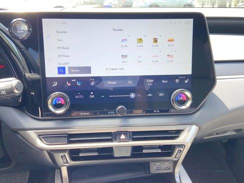 Used 2023 Lexus RX 350 Premium w/ Accessory Package (Z1) AWD/4WD image 20