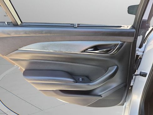 Used 2018 Cadillac CTS V w/ Luxury Package image 17