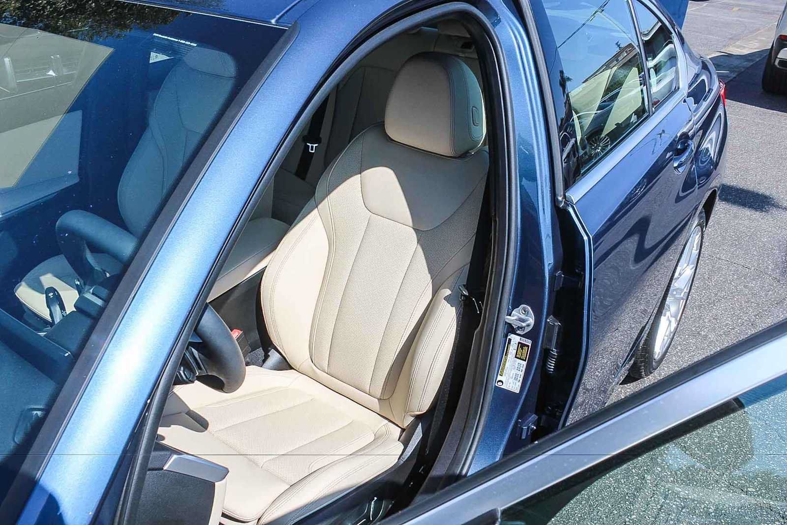 Used 2026 BMW 330i Sedan w/ Premium Package RWD image 28