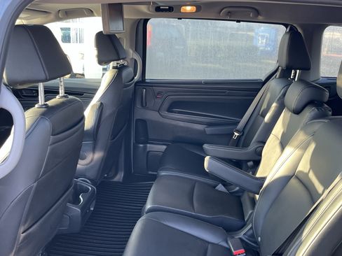 Used 2023 Honda Odyssey Touring image 16