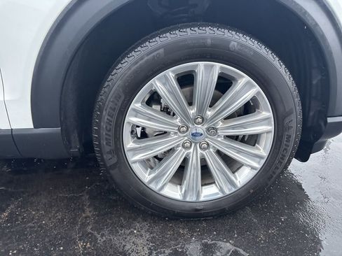 Used 2023 Ford Explorer Limited w/ Equipment Group 301A image 12