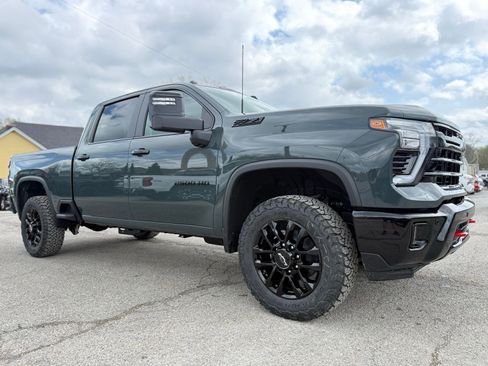 New 2026 Chevrolet Silverado 2500 LT w/ Trail Boss Package image 9