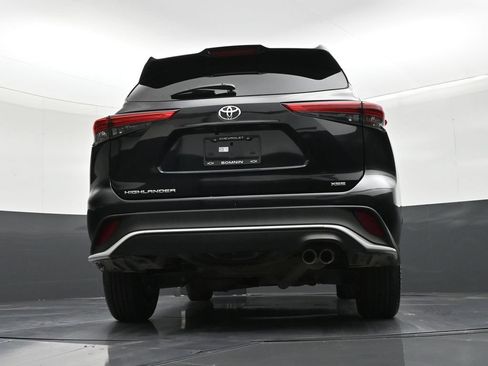Used 2023 Toyota Highlander XSE FWD image 24