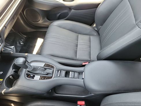 Used 2025 Honda HR-V EX-L image 22