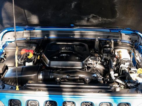 Used 2021 Jeep Wrangler Unlimited Sahara image 7