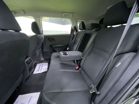 Used 2023 Nissan Rogue S image 26