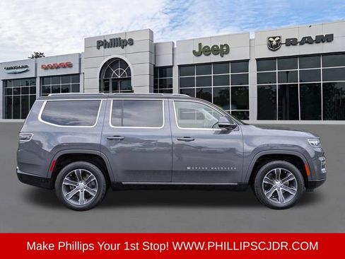 Certified 2022 Jeep Grand Wagoneer Series I w/ HD Trailer Tow Package AWD/4WD image 2