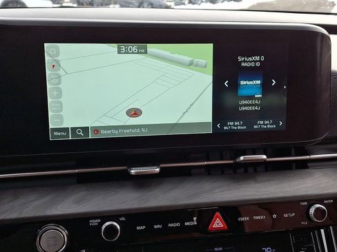 Certified 2023 Kia Carnival SX image 16