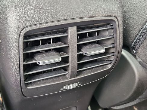 Used 2023 Ford Escape Active w/ Tech Pack #2 FWD image 19