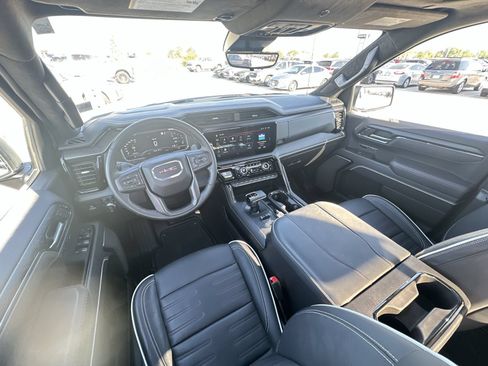Used 2024 GMC Sierra 1500 AT4X AWD/4WD image 21