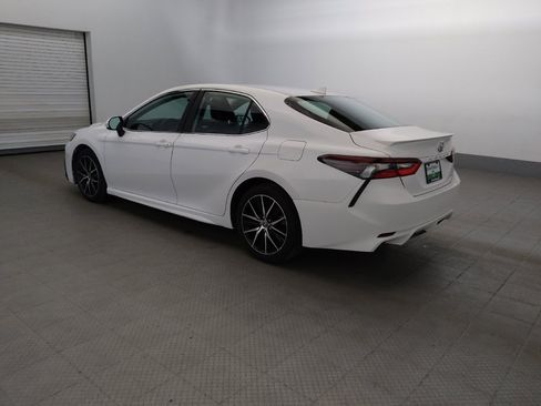 Used 2023 Toyota Camry SE FWD image 3