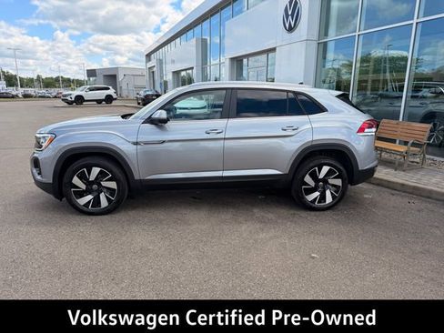 Certified 2026 Volkswagen Atlas Cross Sport SE AWD/4WD image 2