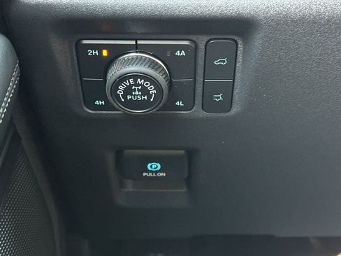 New 2026 Ford Expedition Tremor image 33