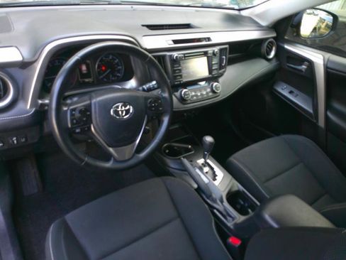 Used 2018 Toyota RAV4 XLE image 11
