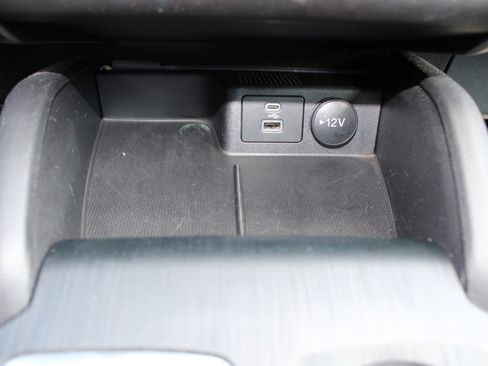 Used 2023 Ford Escape ST-Line image 25