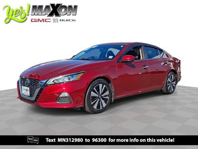 Used 2021 Nissan Altima 2.5 SV w/ SV Premium Package