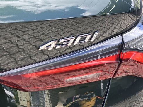 Used 2022 BMW 430i Convertible w/ M Sport Package image 9