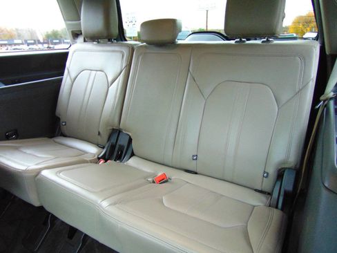 Used 2018 Ford Expedition Limited w/ Equipment Group 302A image 12