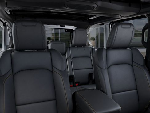 New 2026 Jeep Wrangler Unlimited Sahara AWD/4WD image 35