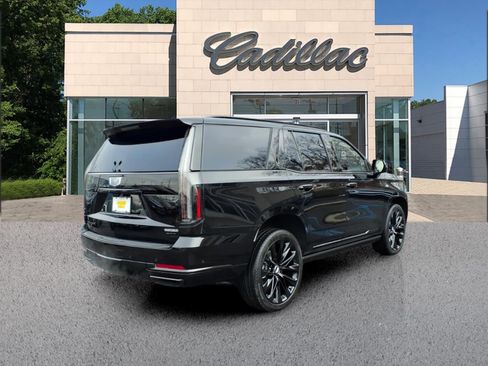 New 2026 Cadillac Escalade Platinum Sport w/ LPO, ONYX Package image 5