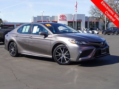 Certified 2023 Toyota Camry SE image 11