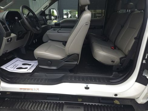 Used 2020 Ford F550 4x4 SuperCab Super Duty image 15