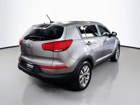 Used 2016 Kia Sportage LX AWD/4WD image 9