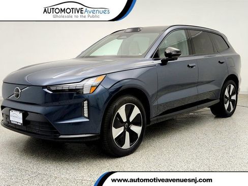 Used 2025 Volvo EX90 Plus AWD/4WD image 1
