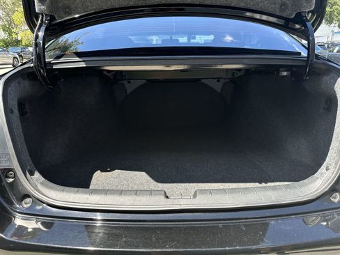 Used 2017 Honda Accord LX image 17