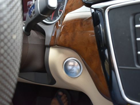 Used 2018 Mercedes-Benz GLS 450 4MATIC w/ Premium Package image 49