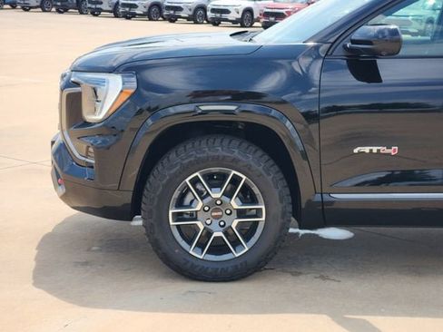 New 2026 GMC Terrain AT4 w/ Convenience Package III AWD/4WD image 9