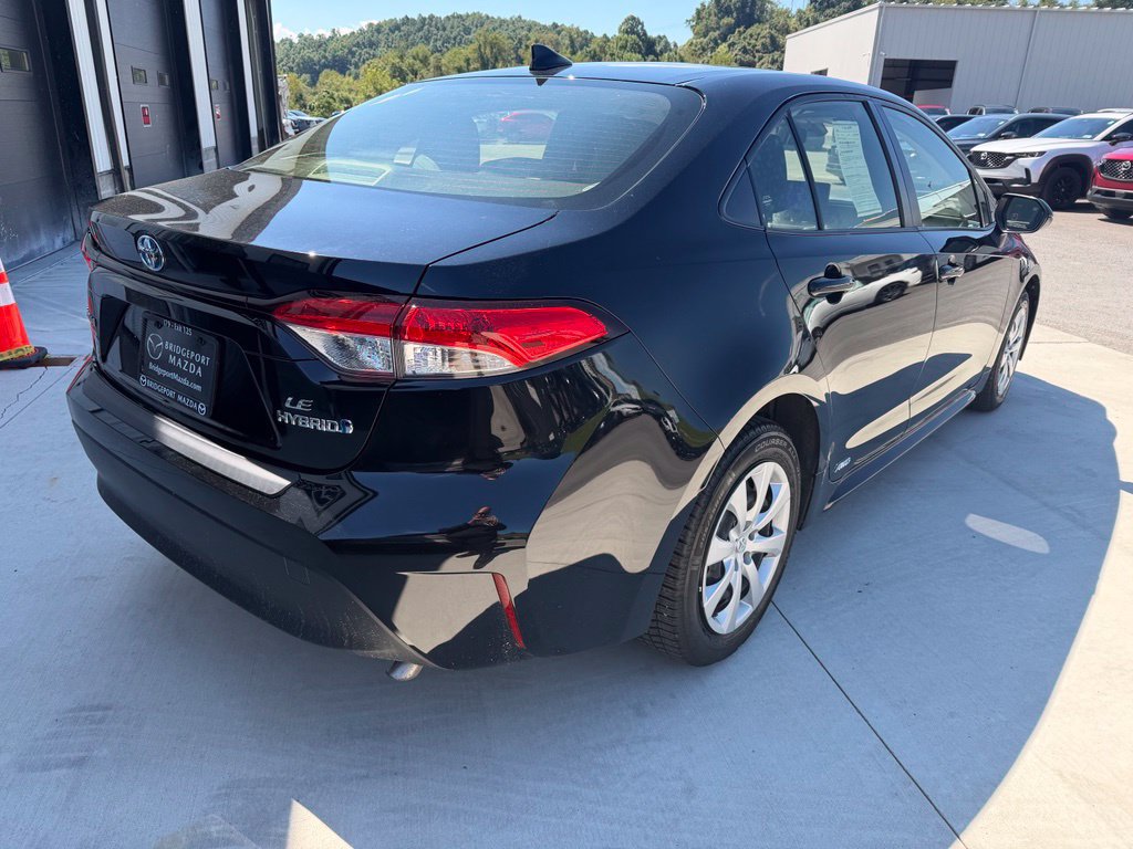 Used 2024 Toyota Corolla LE AWD/4WD image 6