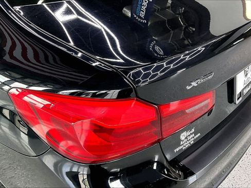 Used 2018 BMW 530i xDrive AWD/4WD image 22
