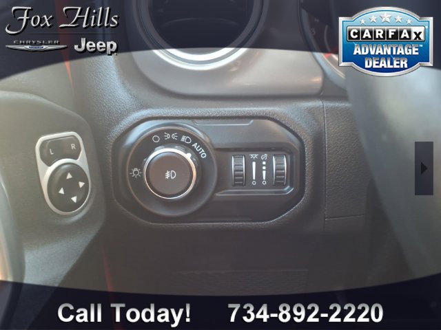 Used 2019 Jeep Wrangler Unlimited Rubicon w/ Dual Top Group AWD/4WD image 15