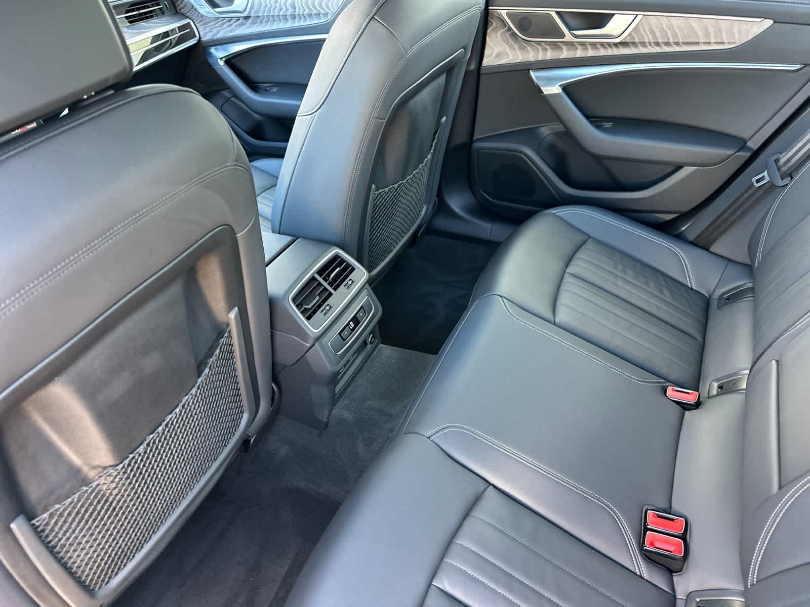 Used 2025 Audi A6 3.0T Premium w/ Convenience Package AWD/4WD image 4