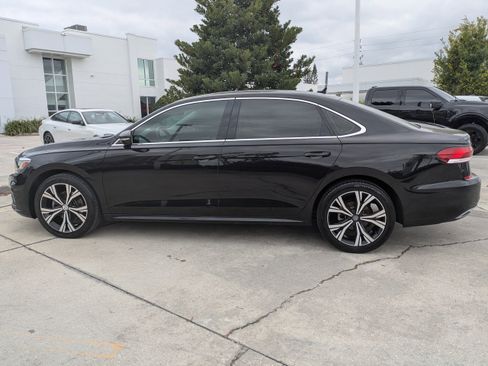 Used 2020 Volkswagen Passat 2.0T SEL image 7