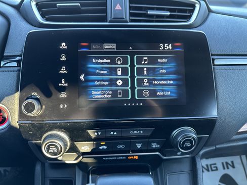 Used 2018 Honda CR-V Touring image 25