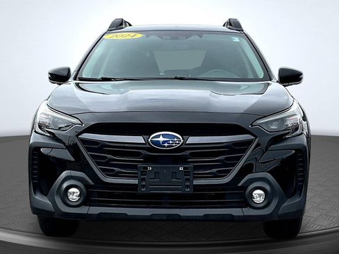 Used 2024 Subaru Outback Premium AWD/4WD image 2