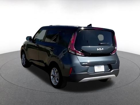 Used 2025 Kia Soul LX w/ LX Technology Package image 15