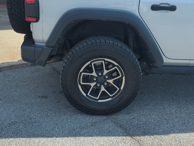 Used 2024 Jeep Wrangler Unlimited Rubicon AWD/4WD image 31