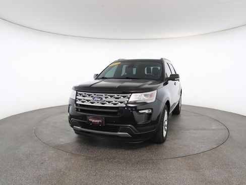 Used 2019 Ford Explorer XLT w/ Equipment Group 202A image 32