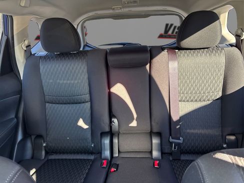 Used 2020 Nissan Rogue SV image 19