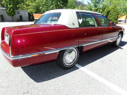 Used 1996 Cadillac De Ville Sedan FWD image 6