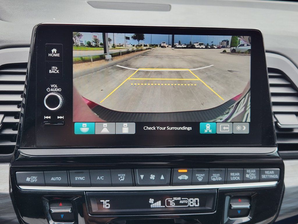 Used 2025 Honda Odyssey Elite image 17