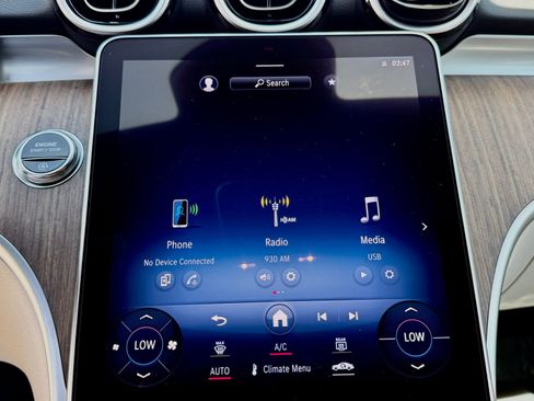 Used 2024 Mercedes-Benz C 300 Sedan image 37