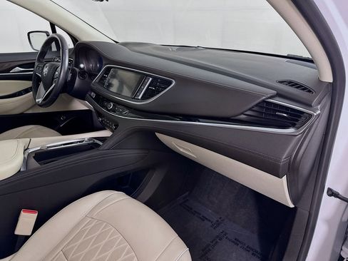 Used 2023 Buick Enclave Avenir w/ Avenir Technology Package AWD/4WD image 41