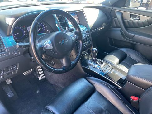 Used 2015 INFINITI QX70 AWD w/ Premium Package image 12