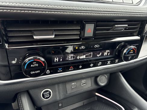 Used 2023 Nissan Rogue Platinum w/ Platinum Premium Package image 20