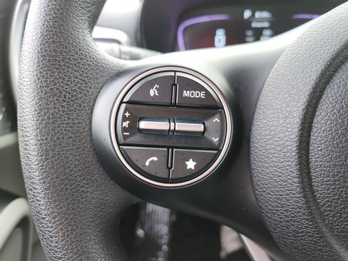 Used 2025 Kia Soul LX w/ LX Technology Package image 31